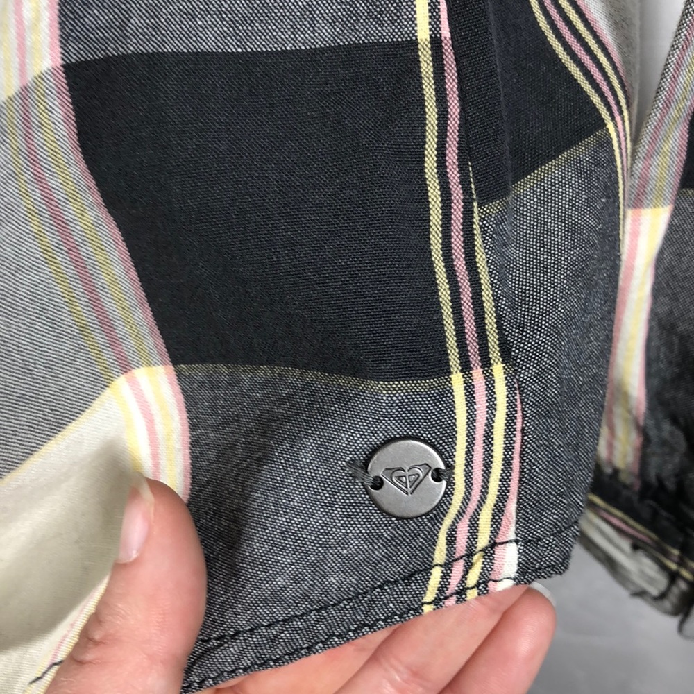 Roxy Gray Plaid Button Down Size Small - image 4